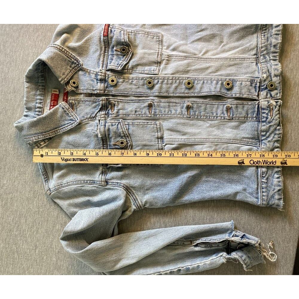 Vintage Guess Denim Jean Jacket Size SMALL Made in USA Distressed Med Wash Women - Picture 12 of 12